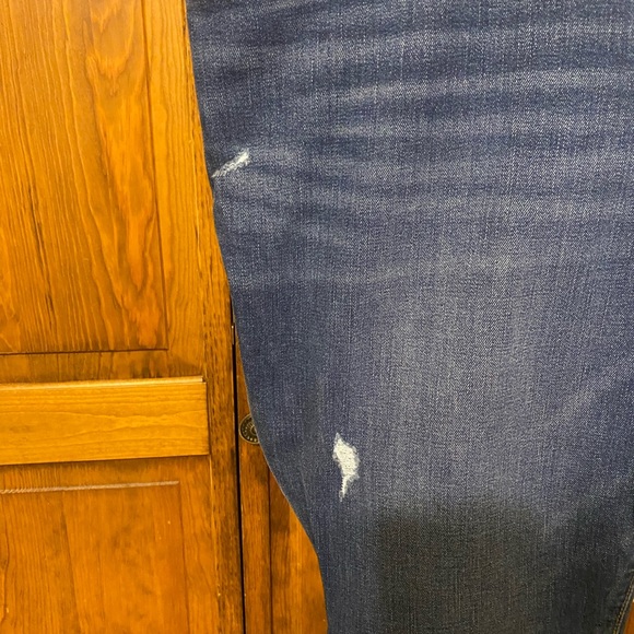 Old Navy Maternity Front-Low Panel Distressed Rockstar Super Skinny Jeans - Picture 4 of 7